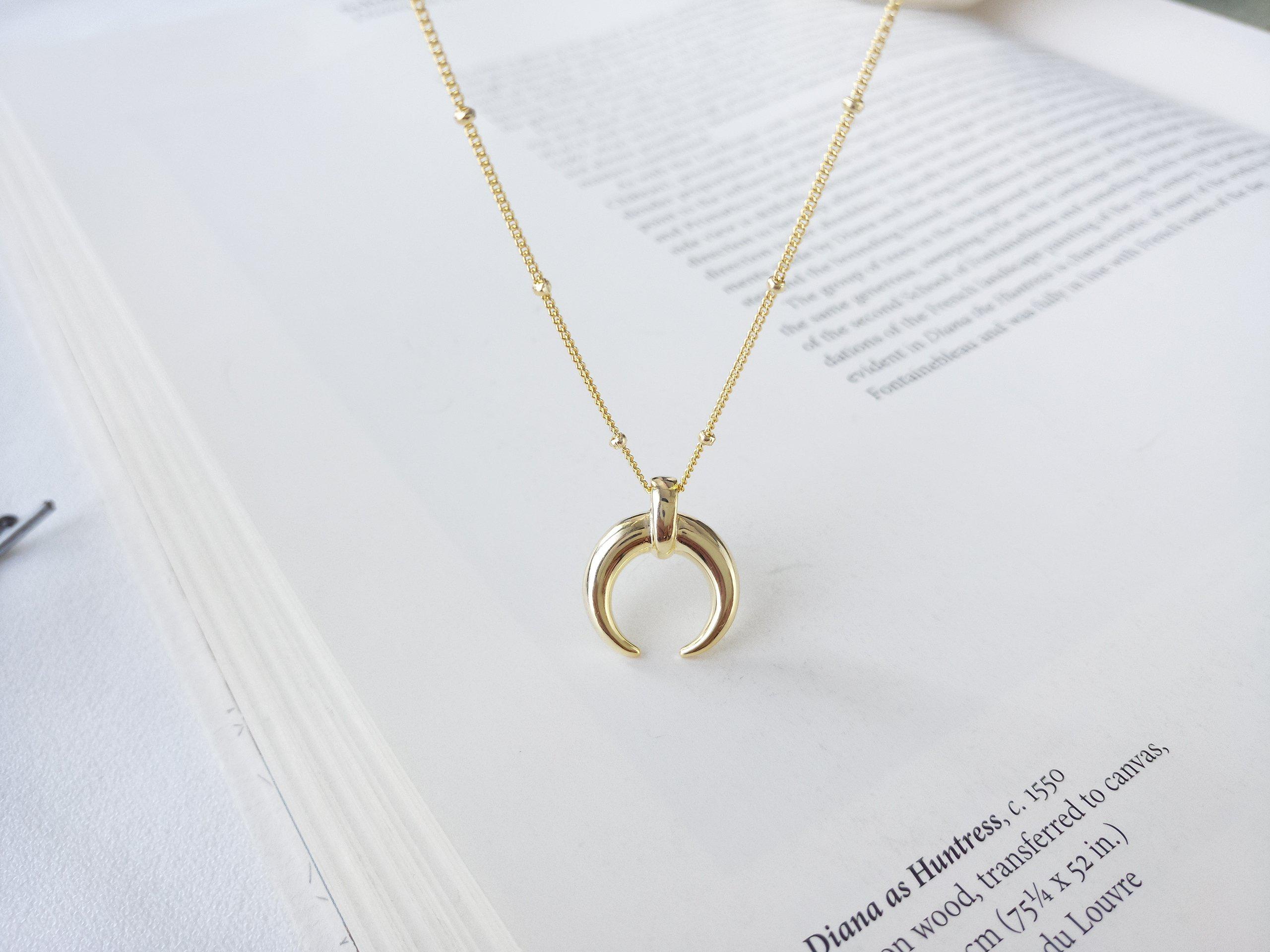 Crescent Moon Necklace - Gold